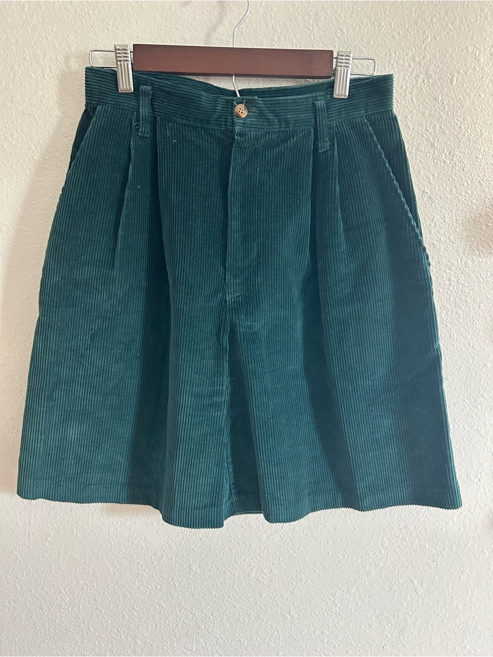 Vintage Real Life USA Corduroy Pleated Hunter Green Baggy Shorts Womens 11/12